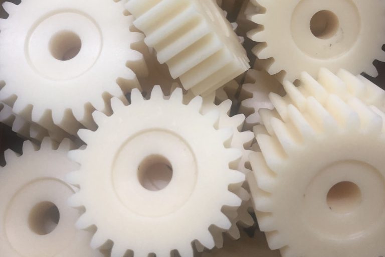 key guide to plastic cnc machining